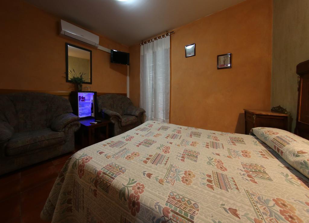 Hotel Rural Ocell Francoli Espluga de Francolí Εξωτερικό φωτογραφία